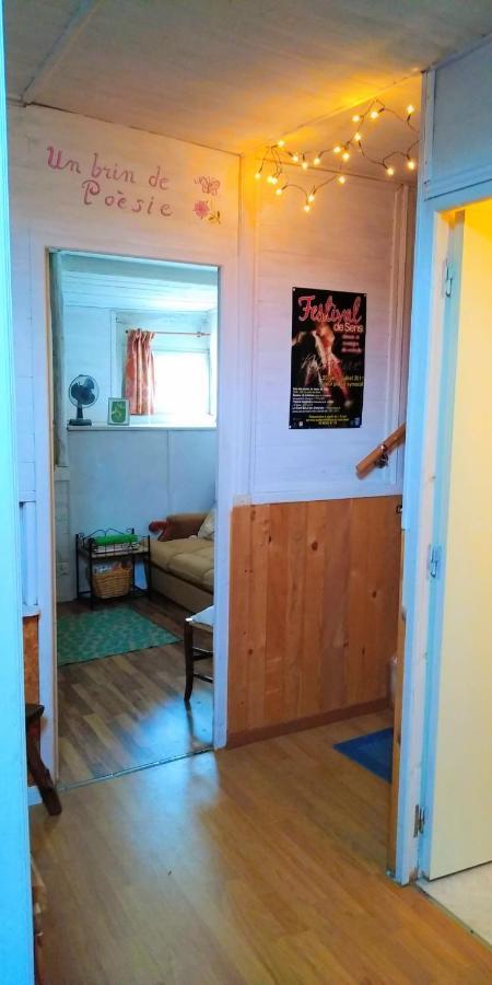 Ferme De L'Art Rural Et Populaire Bed & Breakfast Maillot Exterior photo